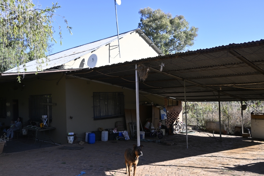 4 Bedroom Property for Sale in Byenespoort Gauteng