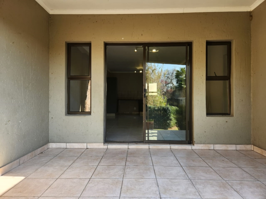 3 Bedroom Property for Sale in Broadacres Gauteng