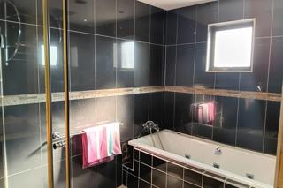 4 Bedroom Property for Sale in Liefde en Vrede Gauteng