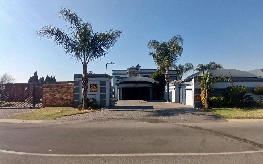 4 Bedroom Property for Sale in Liefde en Vrede Gauteng