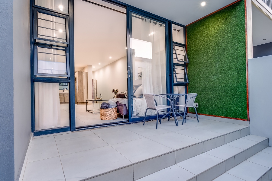 2 Bedroom Property for Sale in Broadacres Gauteng