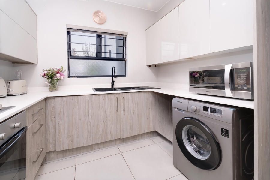 2 Bedroom Property for Sale in Broadacres Gauteng