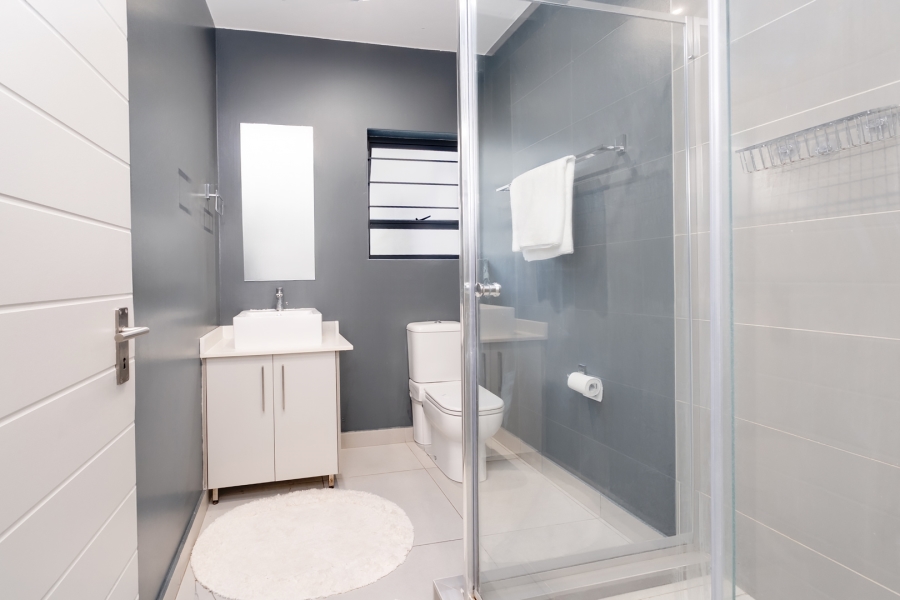 2 Bedroom Property for Sale in Broadacres Gauteng