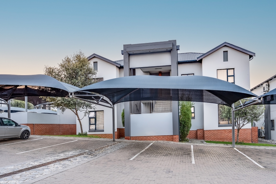 2 Bedroom Property for Sale in Broadacres Gauteng