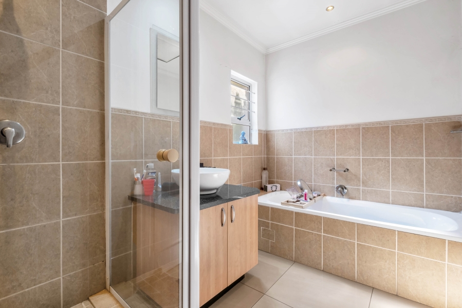 2 Bedroom Property for Sale in Strathavon Gauteng