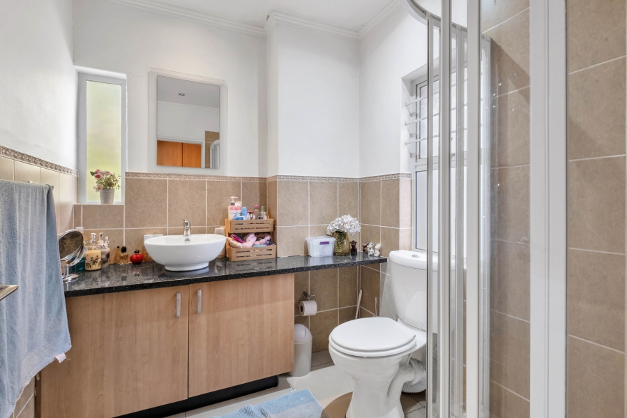 2 Bedroom Property for Sale in Strathavon Gauteng