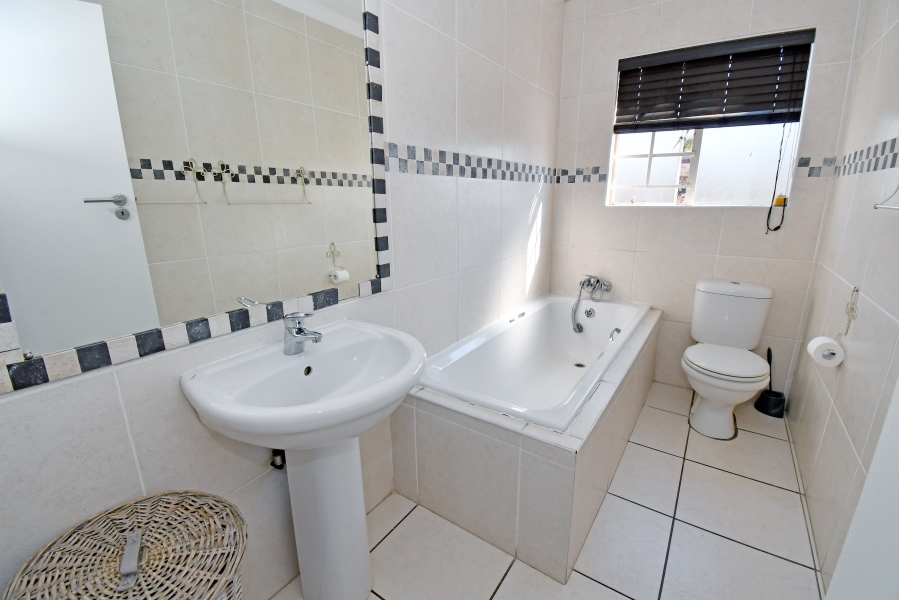 3 Bedroom Property for Sale in North Riding Gauteng