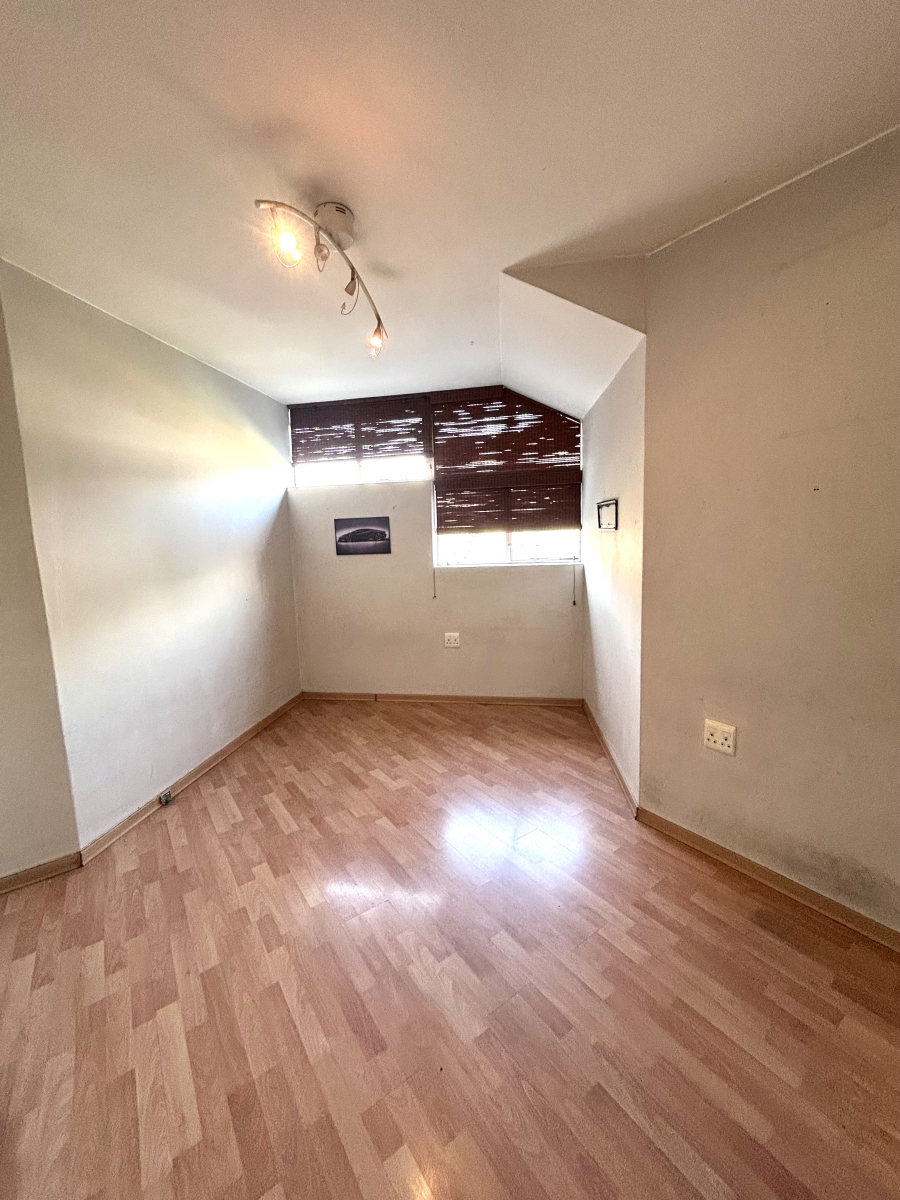 To Let 2 Bedroom Property for Rent in Norwood Gauteng