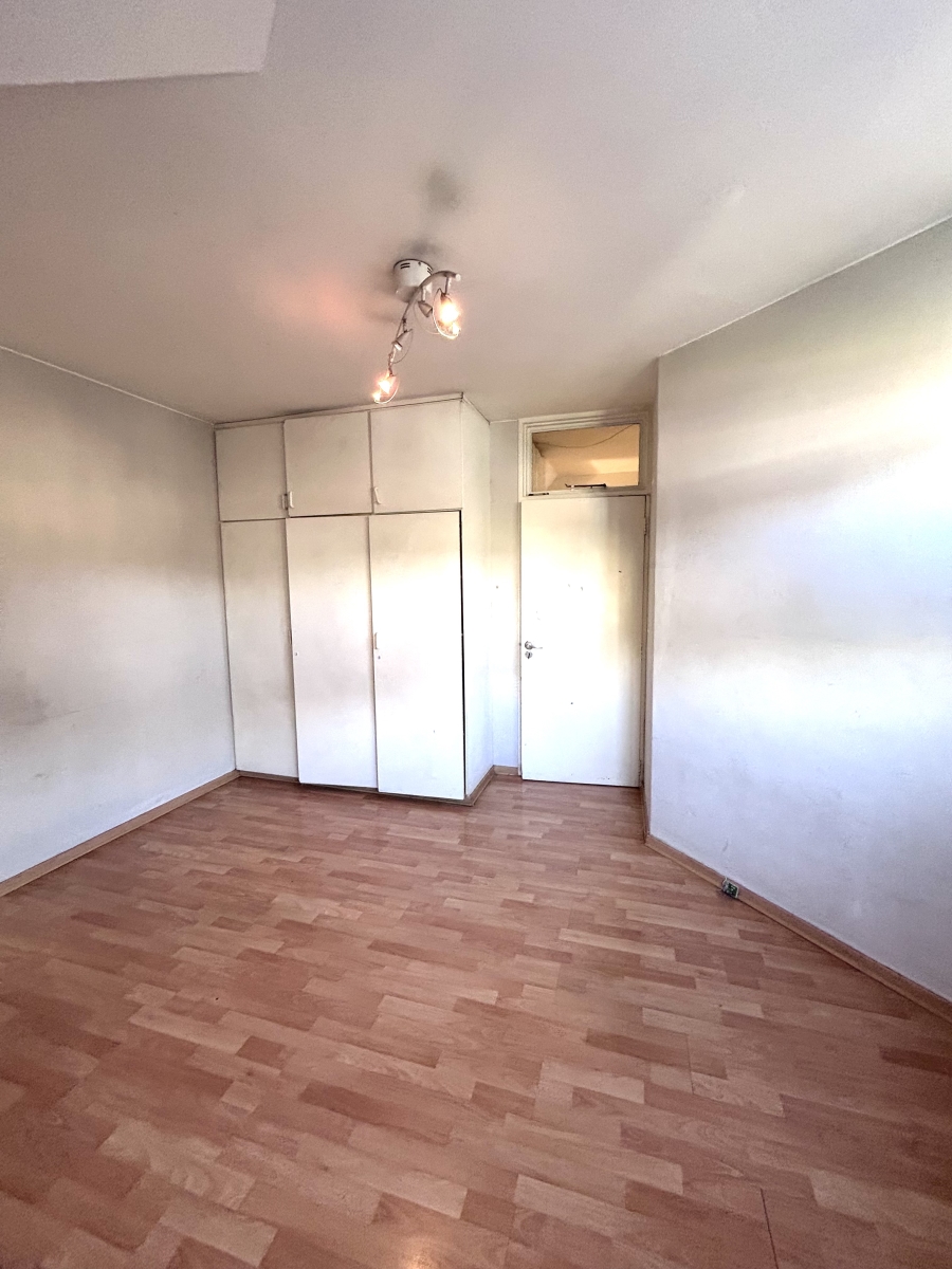 To Let 2 Bedroom Property for Rent in Norwood Gauteng