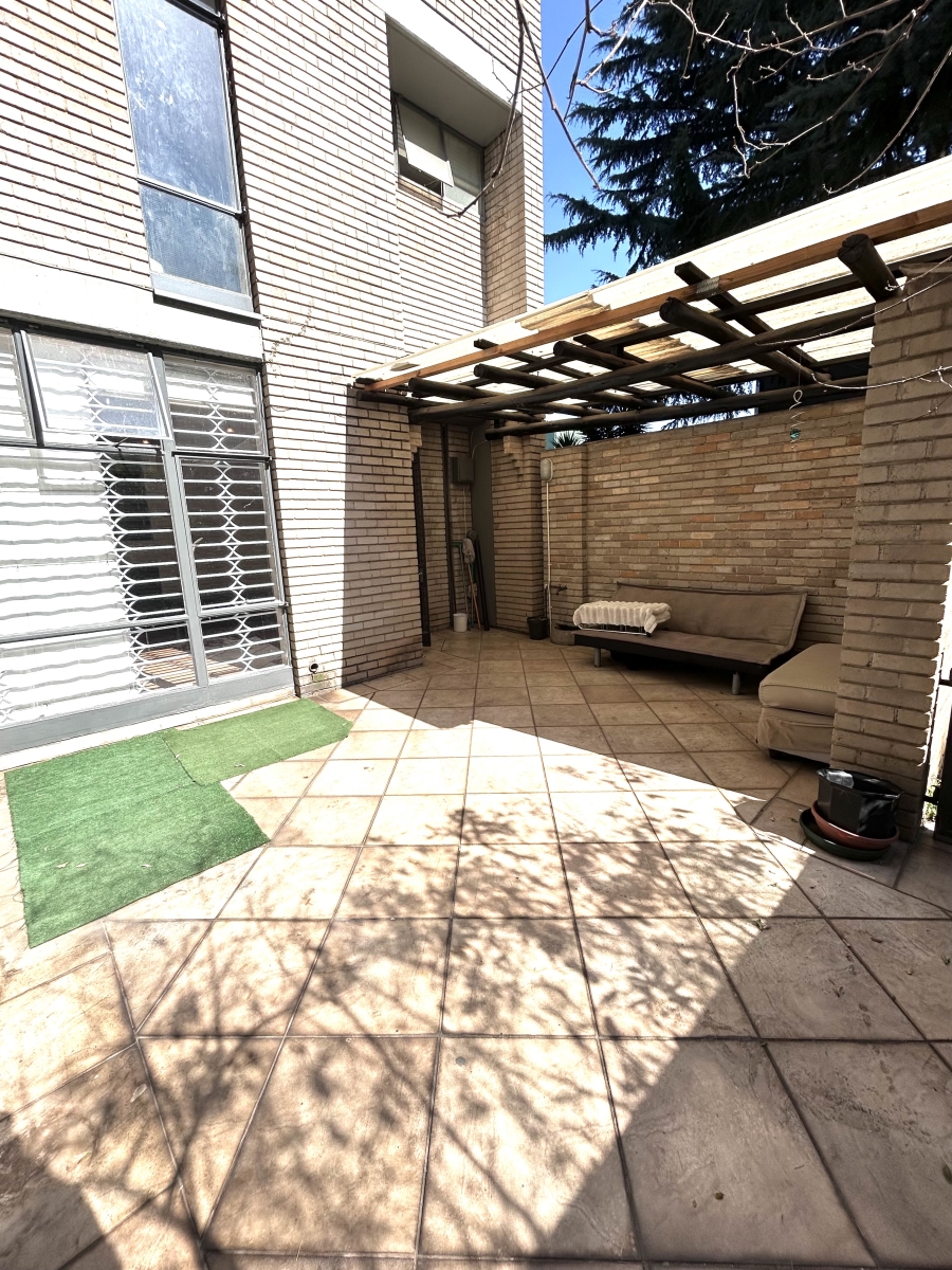 To Let 2 Bedroom Property for Rent in Norwood Gauteng