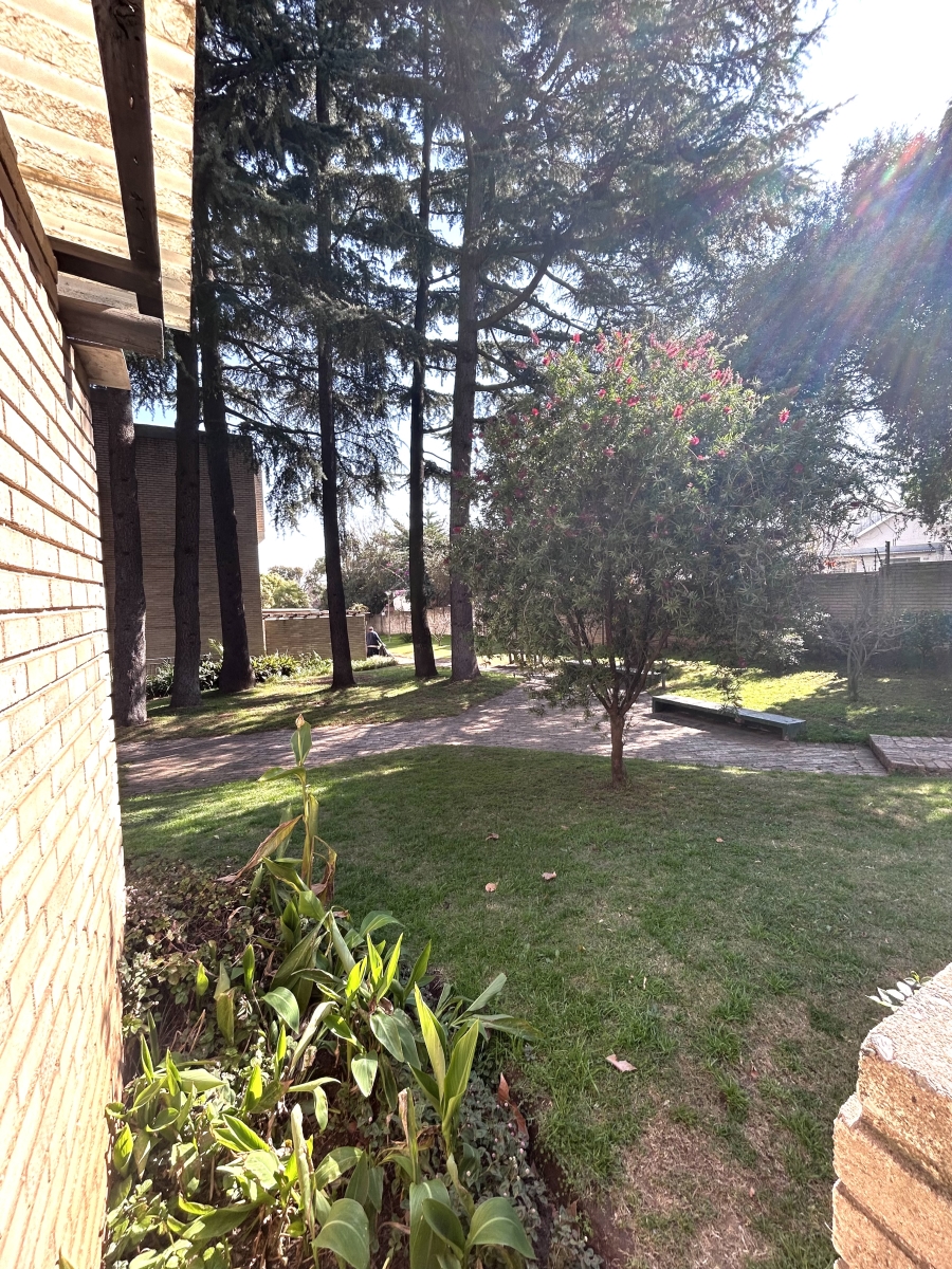 To Let 2 Bedroom Property for Rent in Norwood Gauteng