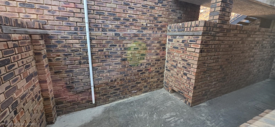 To Let 2 Bedroom Property for Rent in Menlyn Gauteng