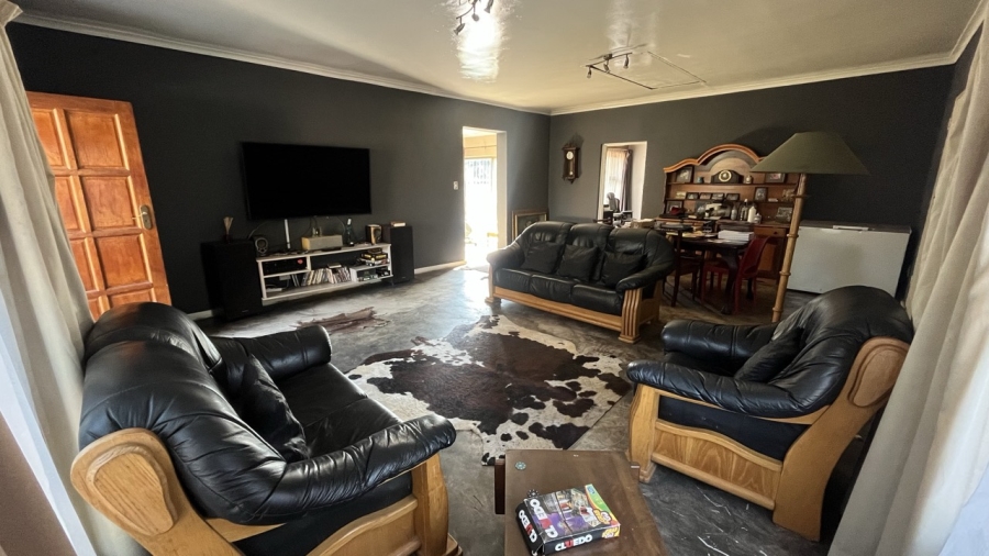 4 Bedroom Property for Sale in Brackenhurst Gauteng