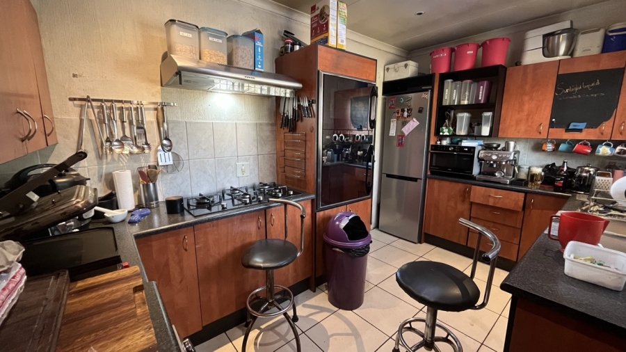4 Bedroom Property for Sale in Brackenhurst Gauteng