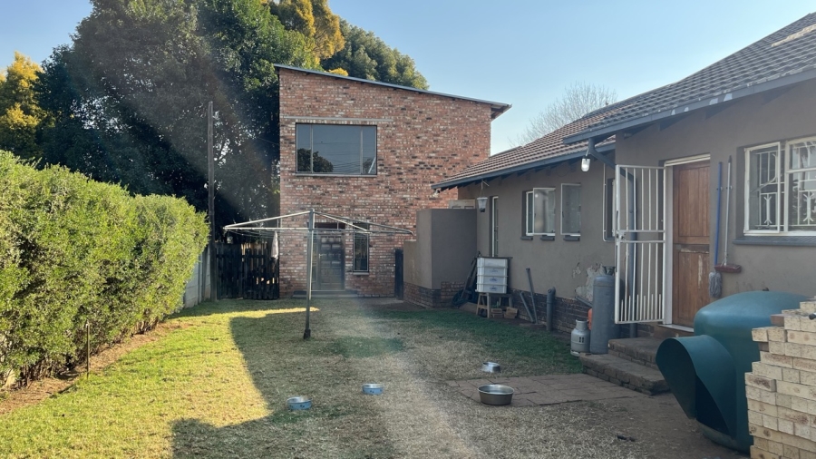 4 Bedroom Property for Sale in Brackenhurst Gauteng