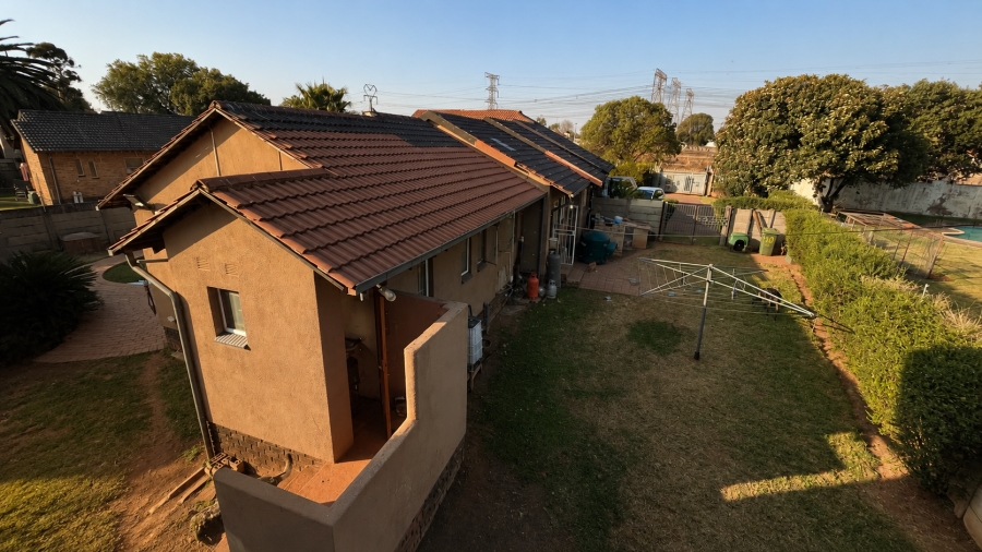 4 Bedroom Property for Sale in Brackenhurst Gauteng