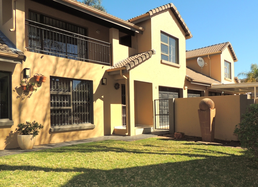 2 Bedroom Property for Sale in Amorosa Gauteng