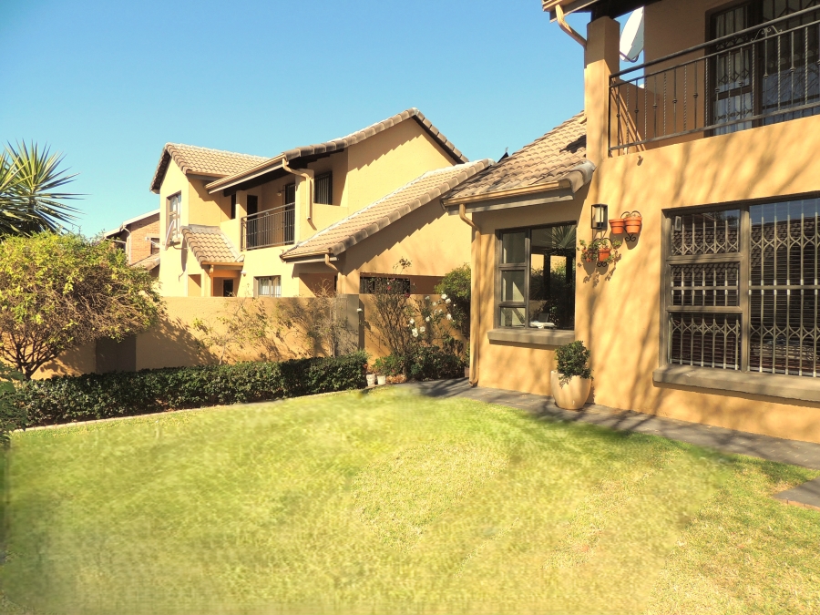 2 Bedroom Property for Sale in Amorosa Gauteng