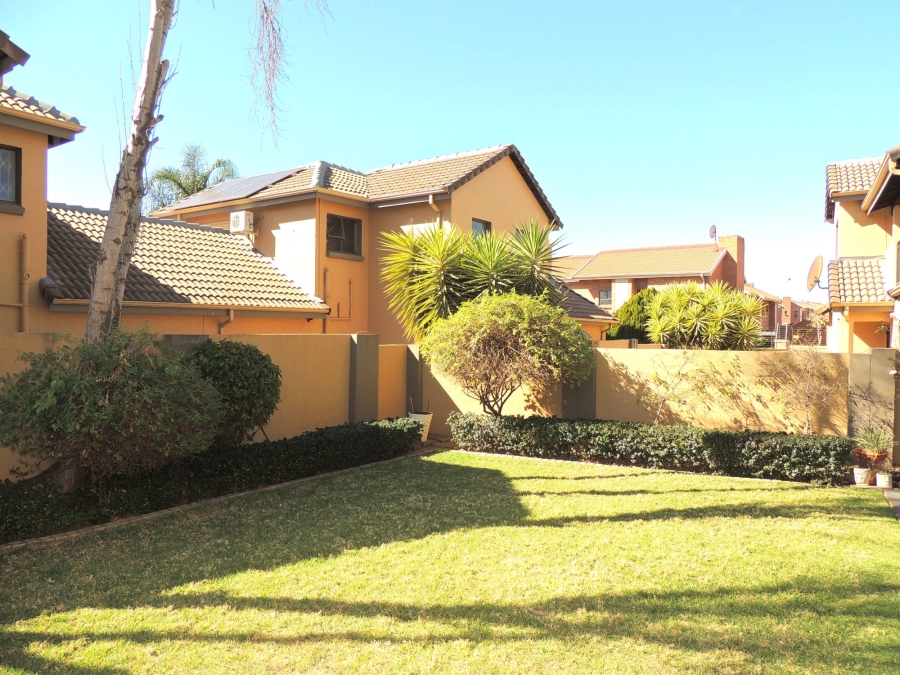 2 Bedroom Property for Sale in Amorosa Gauteng