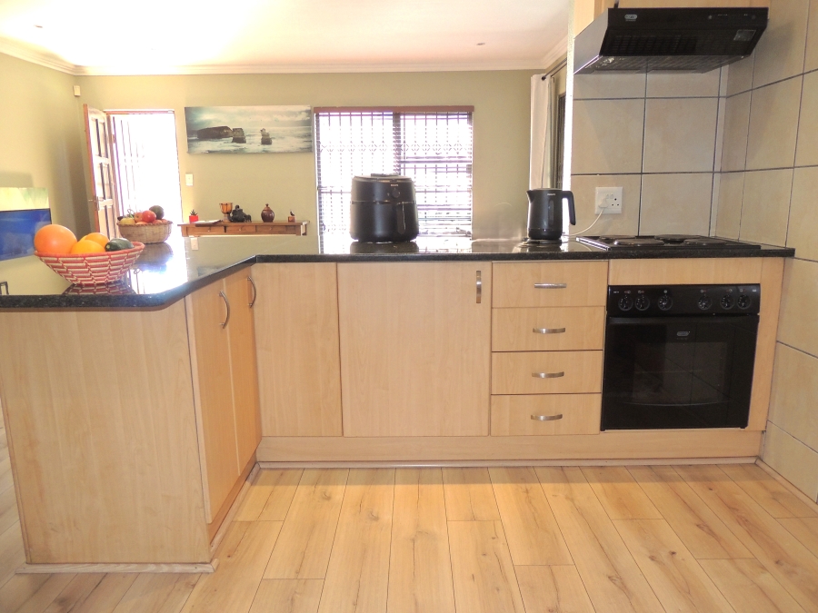 2 Bedroom Property for Sale in Amorosa Gauteng