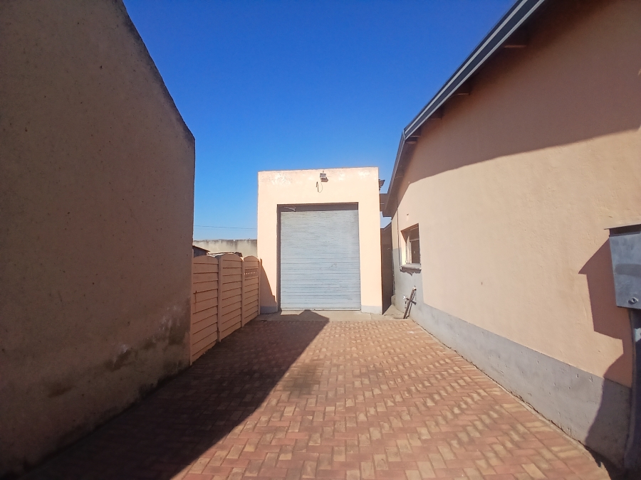3 Bedroom Property for Sale in Katlehong South Gauteng