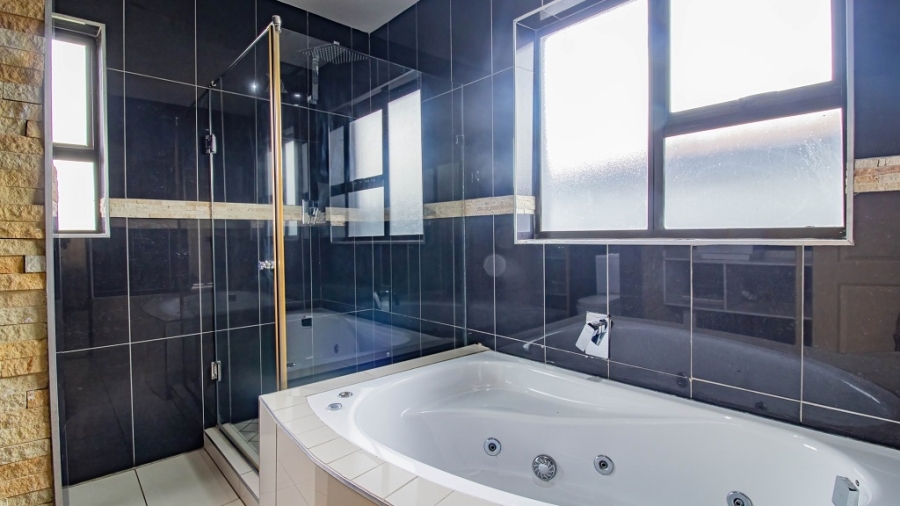 4 Bedroom Property for Sale in Liefde en Vrede Gauteng