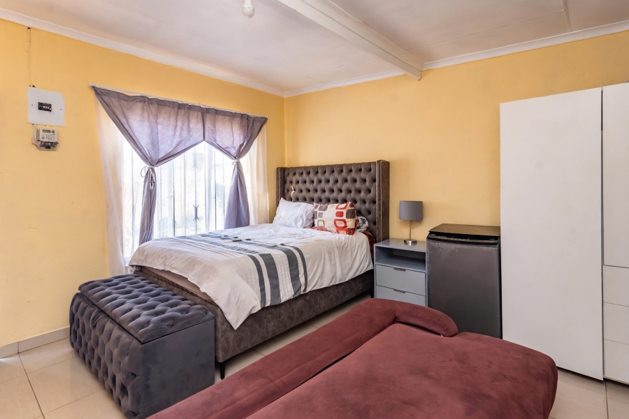 2 Bedroom Property for Sale in Fleurhof Gauteng