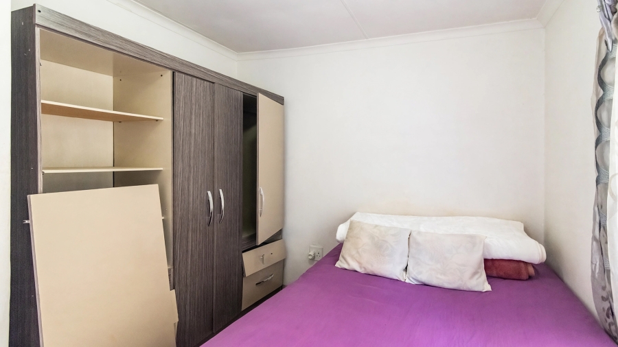 2 Bedroom Property for Sale in Fleurhof Gauteng