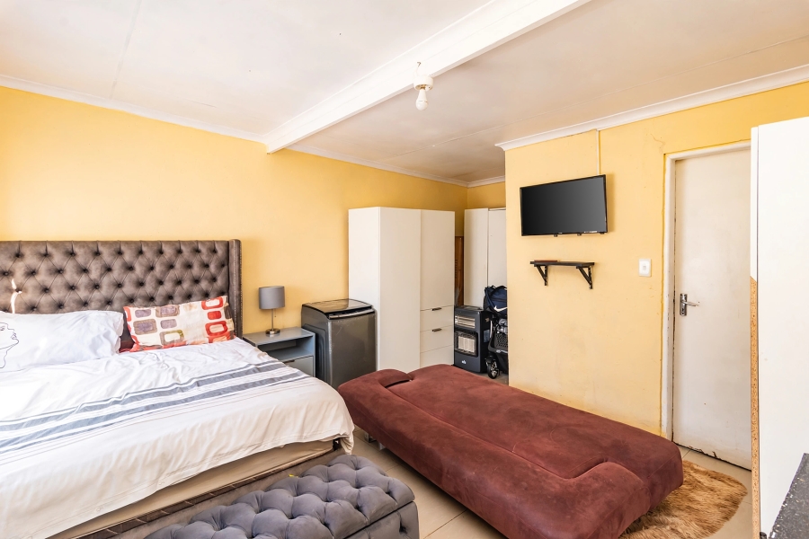 2 Bedroom Property for Sale in Fleurhof Gauteng