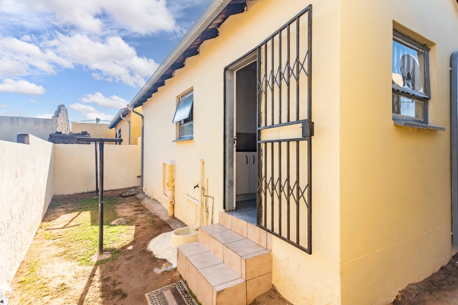 2 Bedroom Property for Sale in Fleurhof Gauteng