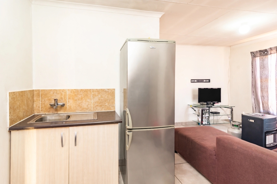 2 Bedroom Property for Sale in Fleurhof Gauteng