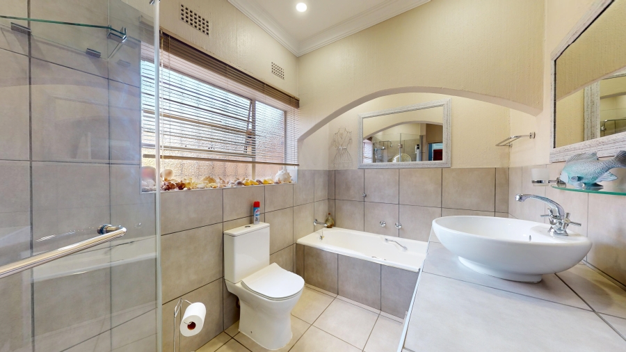 3 Bedroom Property for Sale in Sunward Park Gauteng