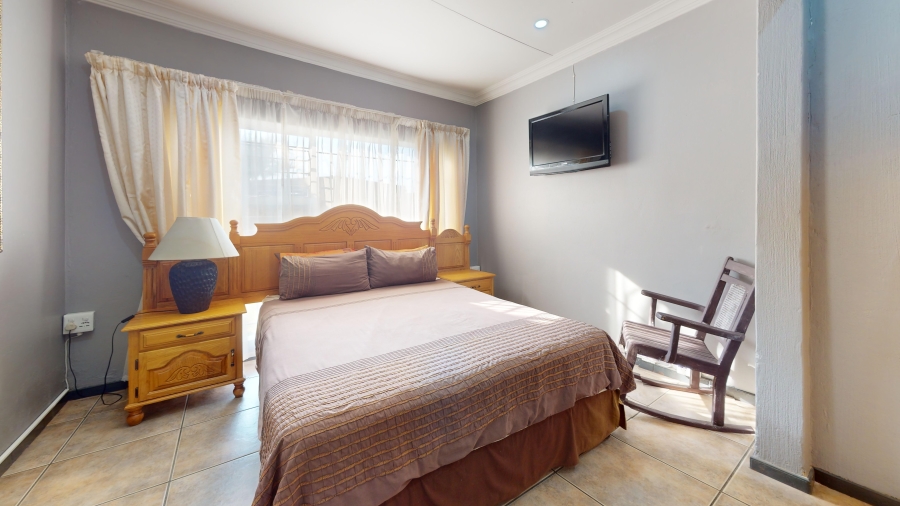 3 Bedroom Property for Sale in Sunward Park Gauteng