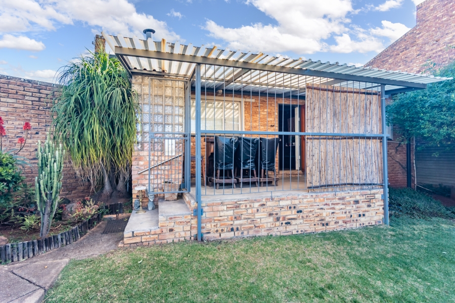 3 Bedroom Property for Sale in Rant En Dal Gauteng