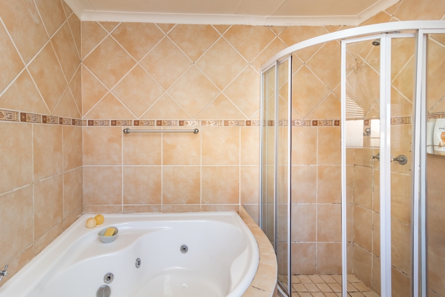 3 Bedroom Property for Sale in Rant En Dal Gauteng