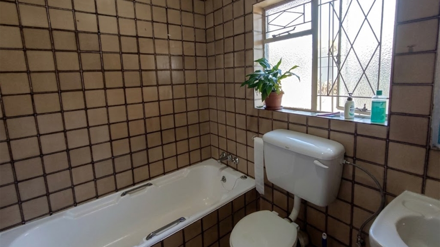 4 Bedroom Property for Sale in Kilner Park Gauteng