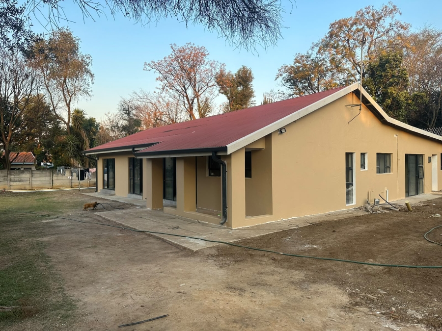 9 Bedroom Property for Sale in Hatfield Gauteng