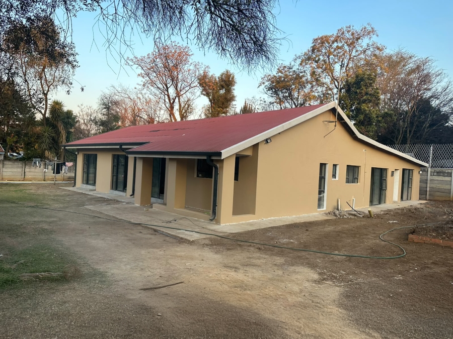 9 Bedroom Property for Sale in Hatfield Gauteng