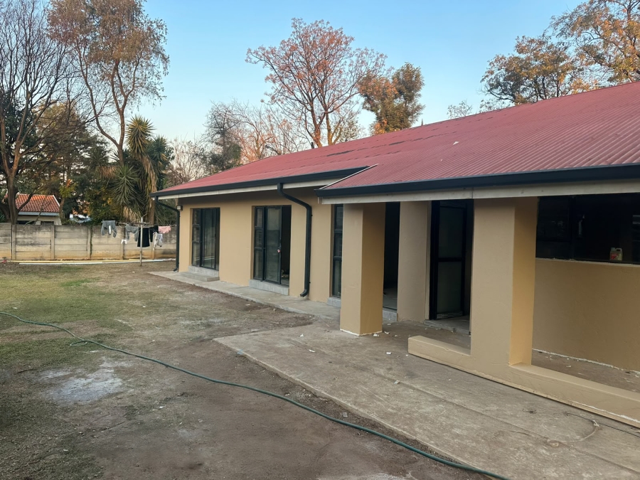 9 Bedroom Property for Sale in Hatfield Gauteng