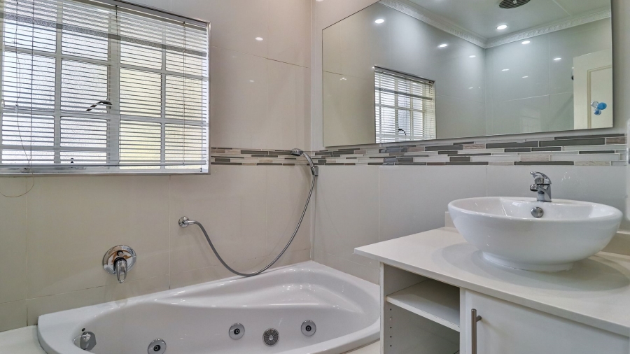 3 Bedroom Property for Sale in Sandown Gauteng