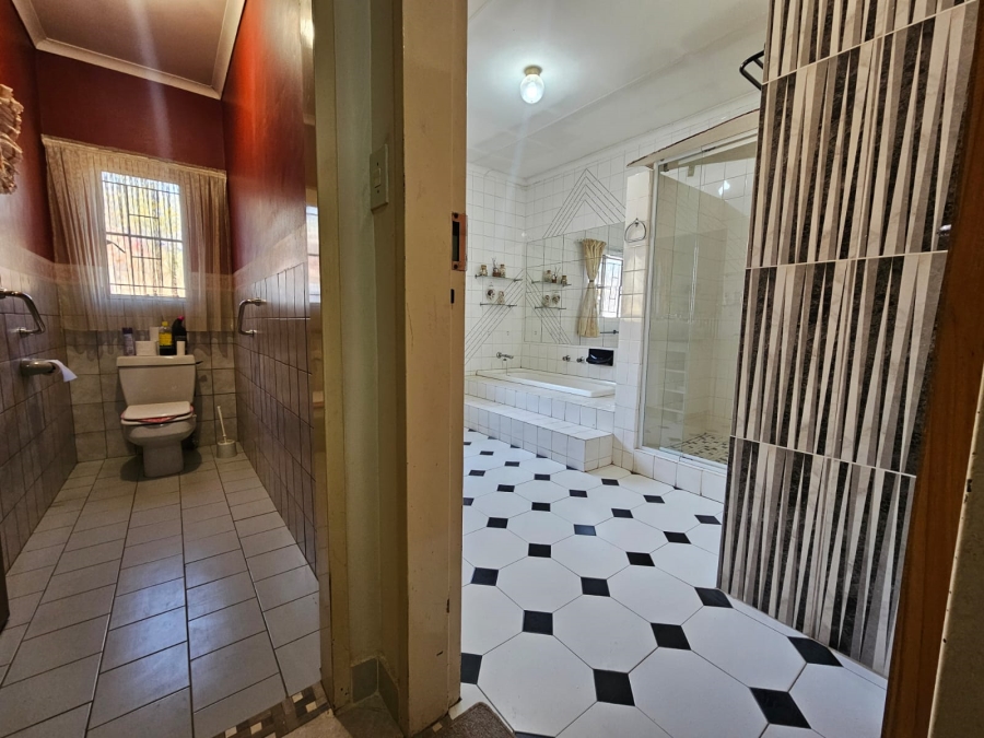 4 Bedroom Property for Sale in Ninapark Gauteng