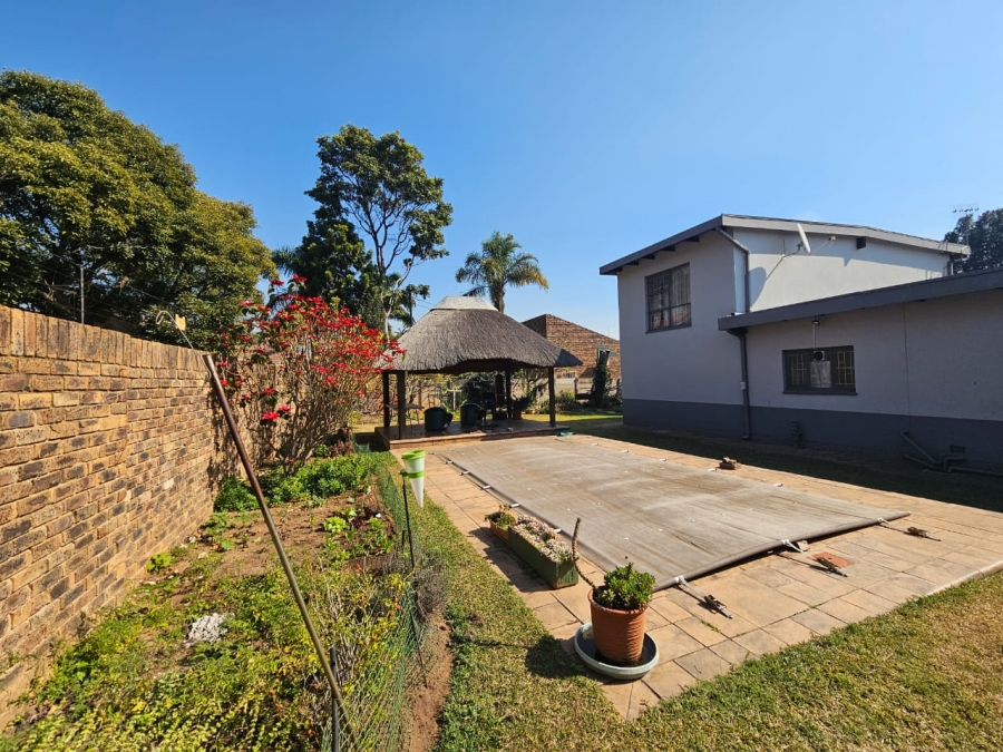 4 Bedroom Property for Sale in Ninapark Gauteng