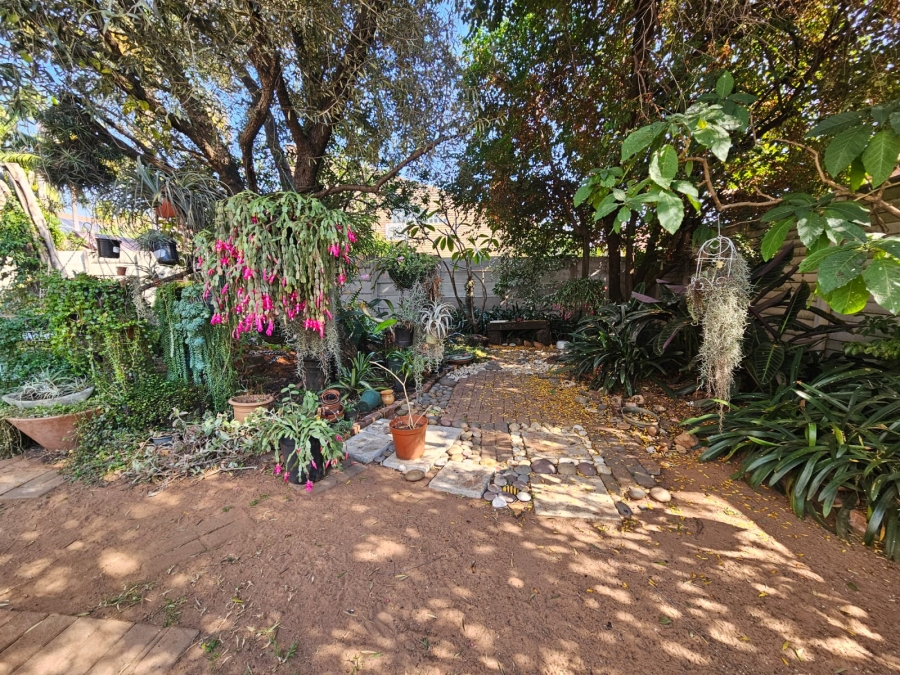 4 Bedroom Property for Sale in Ninapark Gauteng
