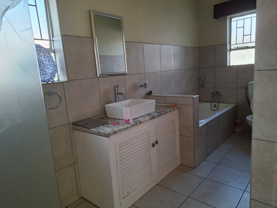 11 Bedroom Property for Sale in Vanderbijlpark SE 7 Gauteng