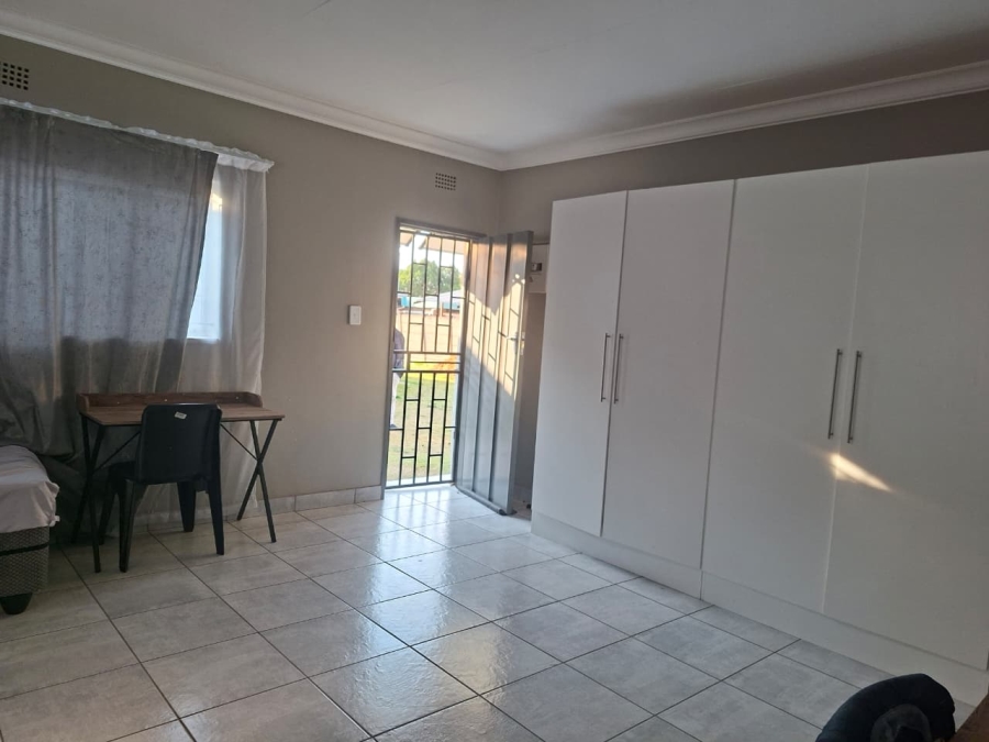 11 Bedroom Property for Sale in Vanderbijlpark SE 7 Gauteng