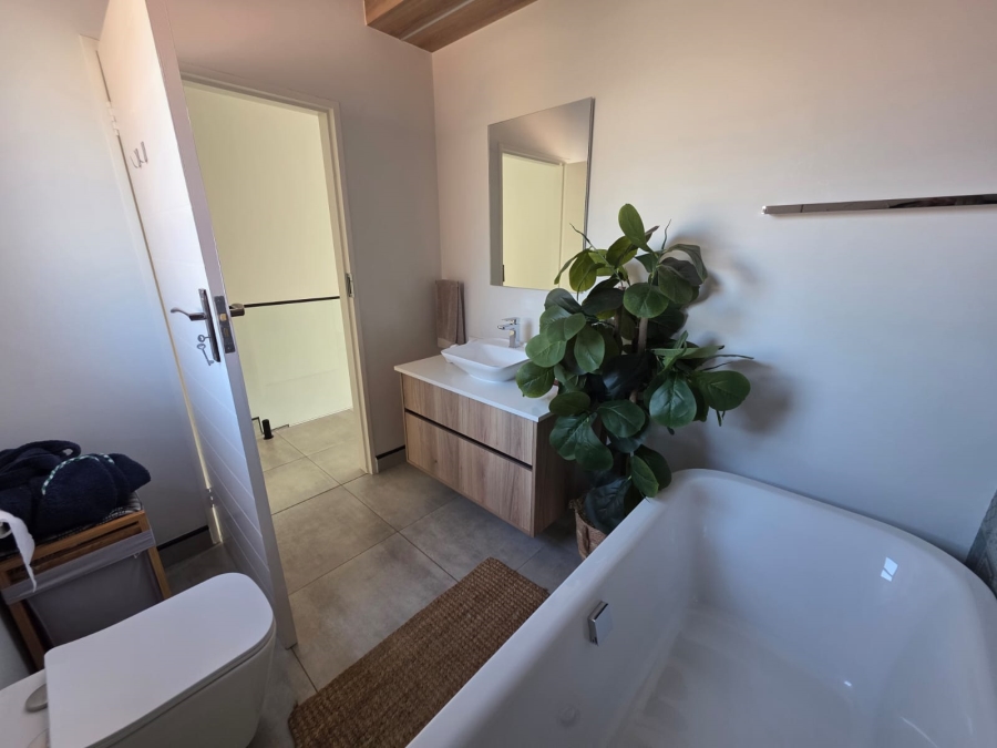 To Let 3 Bedroom Property for Rent in Bartlett Gauteng