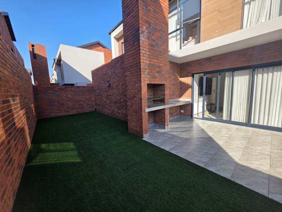To Let 3 Bedroom Property for Rent in Bartlett Gauteng