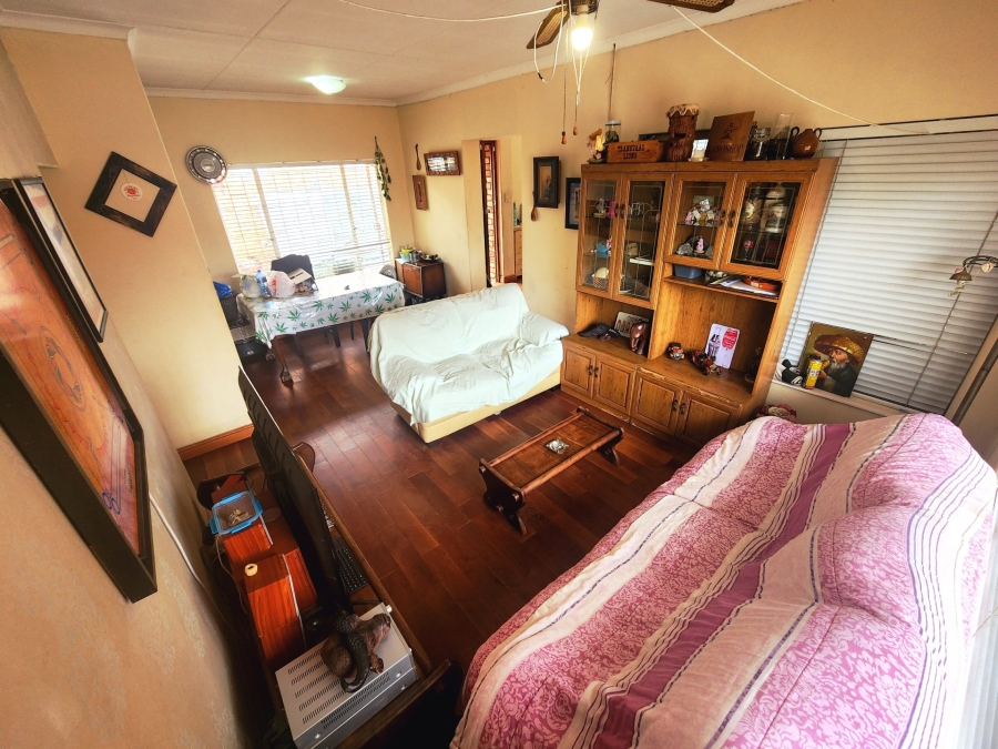 5 Bedroom Property for Sale in The Reeds Gauteng