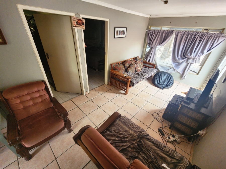 5 Bedroom Property for Sale in The Reeds Gauteng