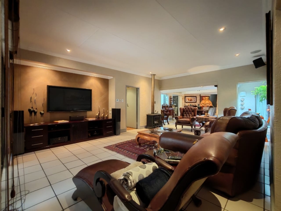 3 Bedroom Property for Sale in Three Rivers Gauteng